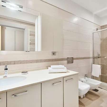 Apartamento Levante Di Pregio, Terrazza E Vista Panoramica Sul Mare E La Viareggio